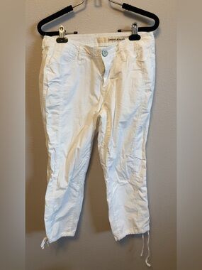 DKNY White Mid-Rise Casual Button Pants